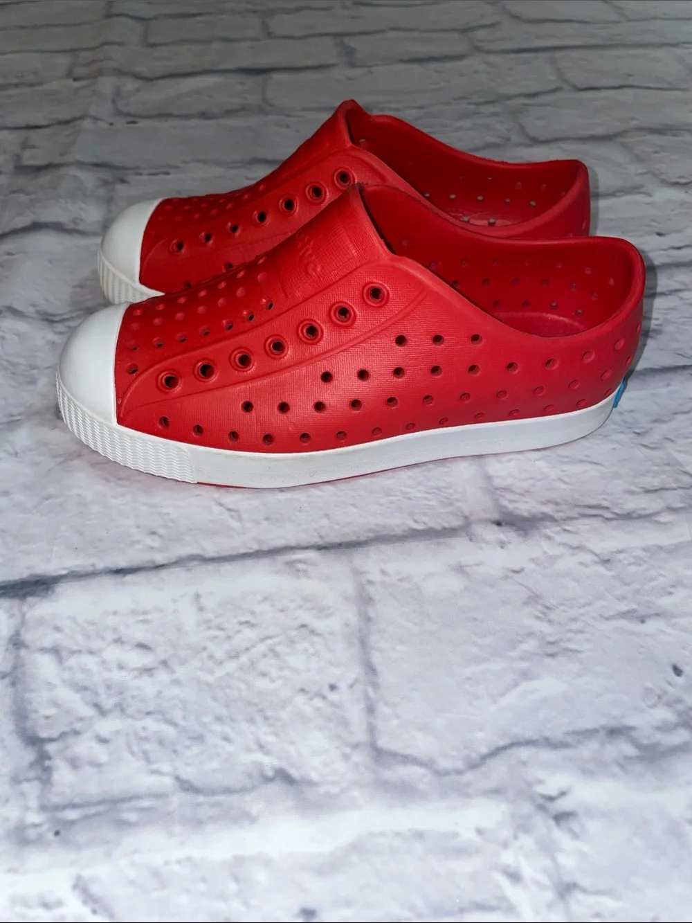 Native Shoes Jefferson Red and White size 13